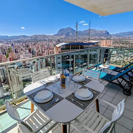 Floor 29 - Two-bedroom With Sea Views דירה