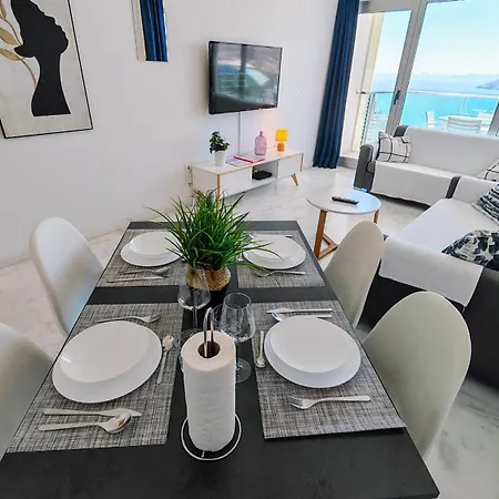 Floor 29 - Two-bedroom With Sea Views *