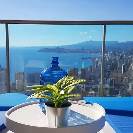 Апартаменты Floor 29 - Two-bedroom With Sea Views Бенидорм